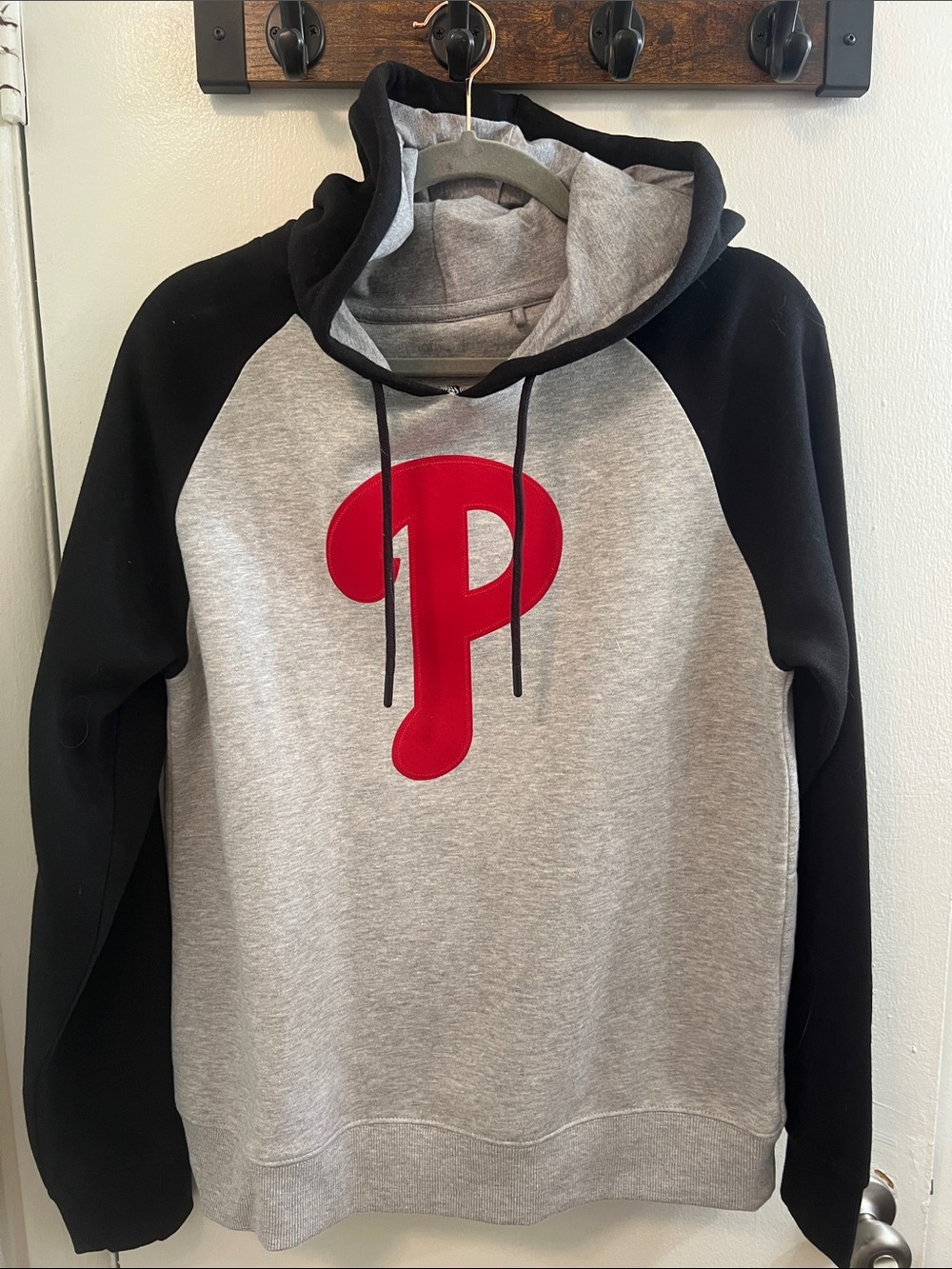 Antigua Phillies Gray and Black Raglan Hoodie